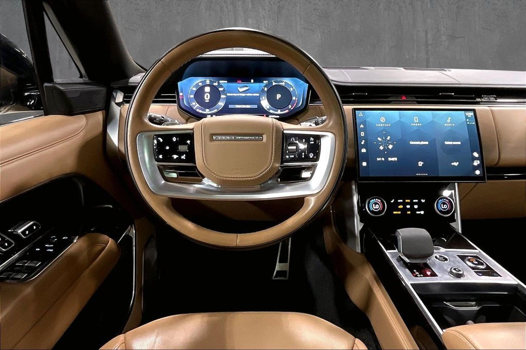 Certified 2023 Land Rover Range Rover Long Wheelbase Autobiography AWD/4WD image 9