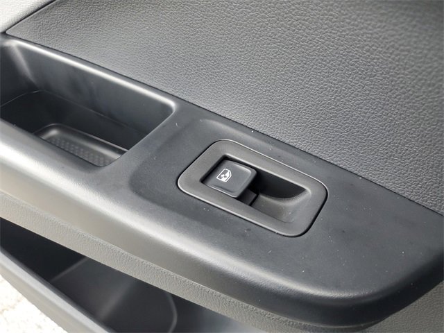 Certified 2023 Volkswagen Taos SE image 14