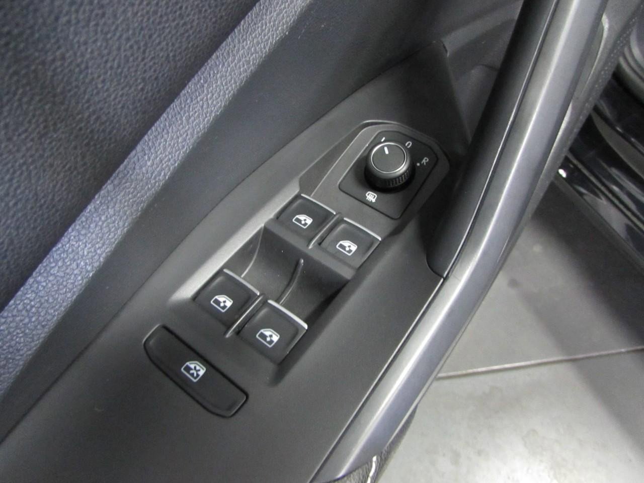 Used 2025 Volkswagen Jetta Sport image 20