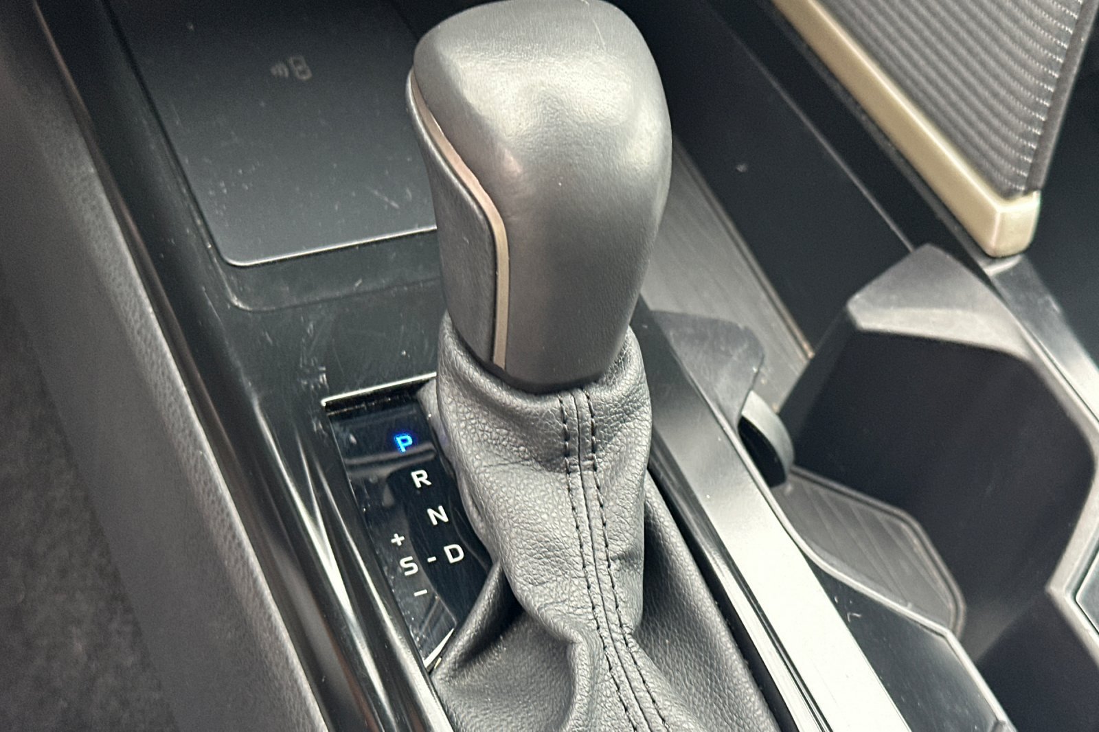 Certified 2025 Toyota Camry SE FWD image 24