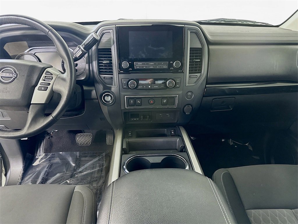 Used 2024 Nissan Titan SV w/ SV Convenience Package image 27