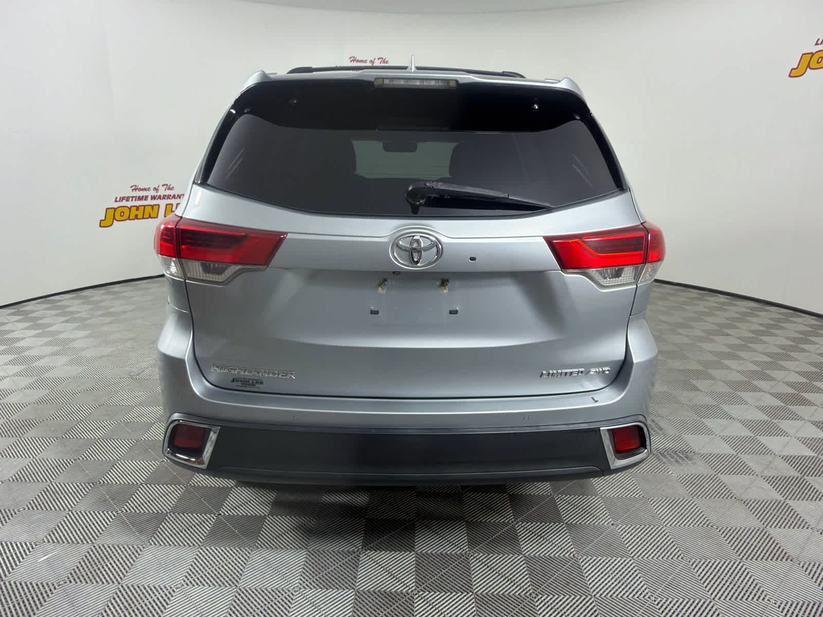 Used 2018 Toyota Highlander Limited AWD/4WD image 4