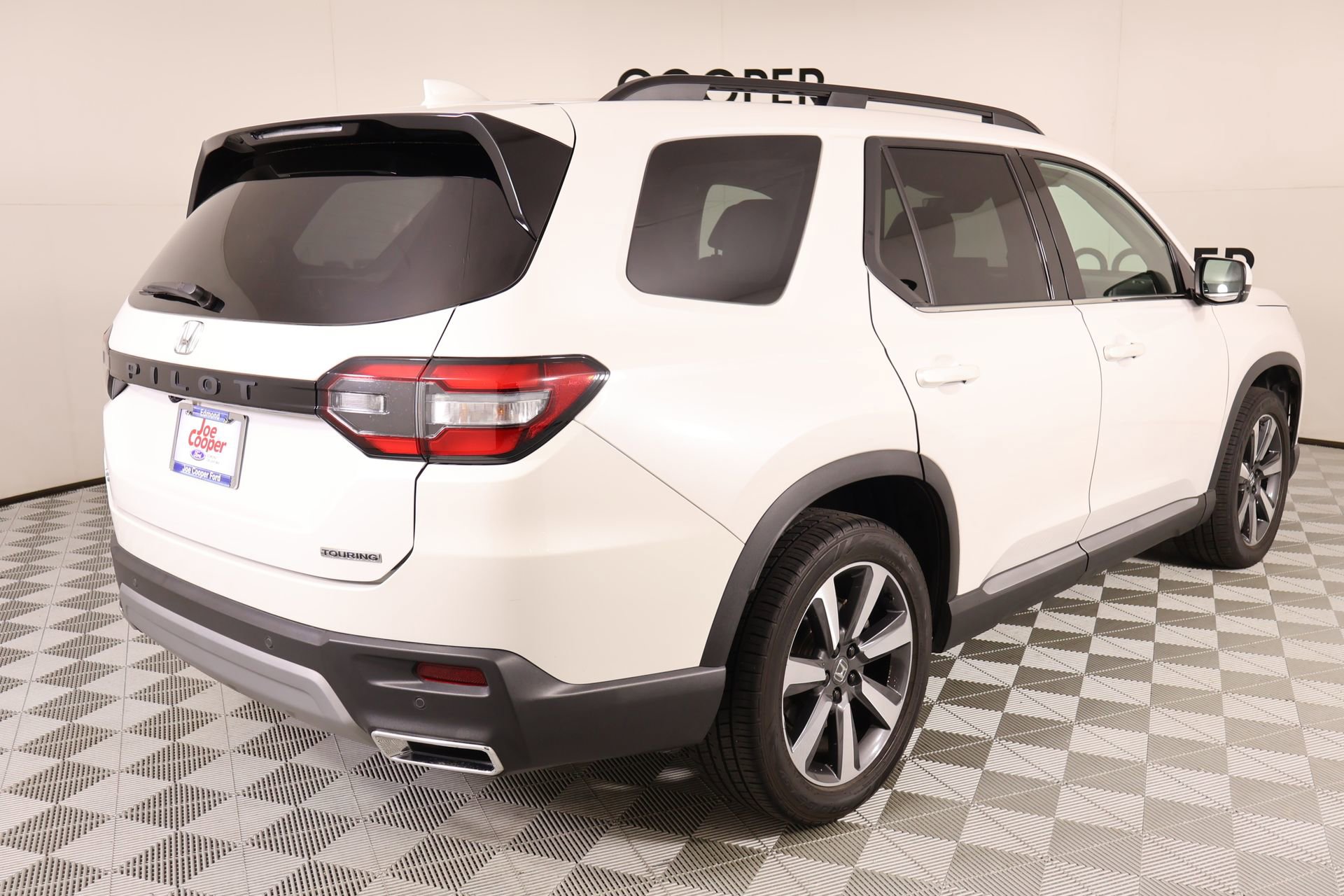 Used 2023 Honda Pilot Touring image 23