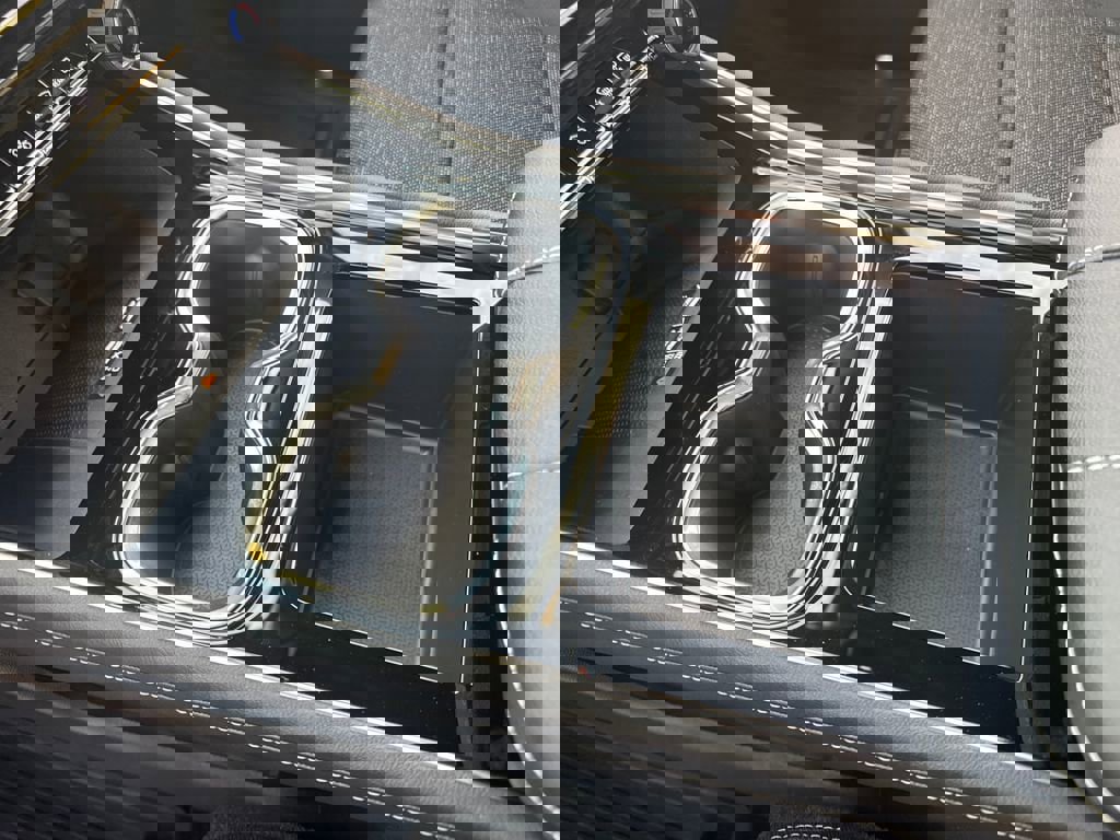 New 2026 Chevrolet Traverse LT w/ Midnight/Sport Edition image 18