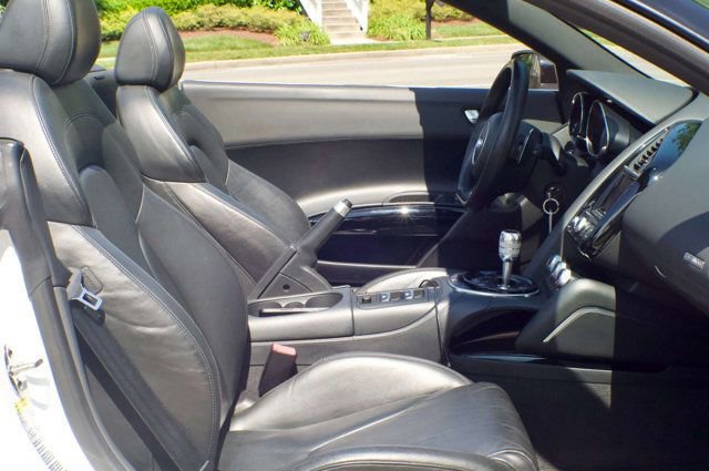 Used 2014 Audi R8 V8 w/ Convenience Package AWD/4WD image 48
