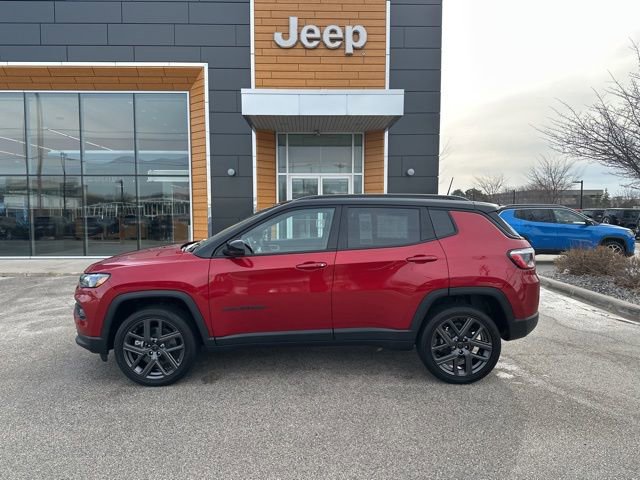 Used 2026 Jeep Compass Limited AWD/4WD image 9