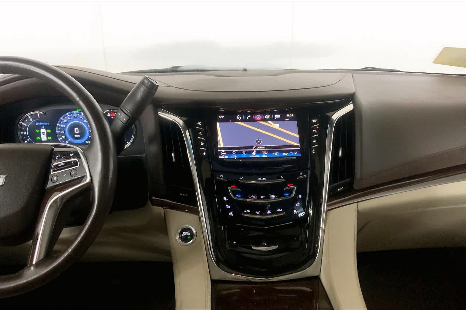 Used 2016 Cadillac Escalade Premium AWD/4WD image 7