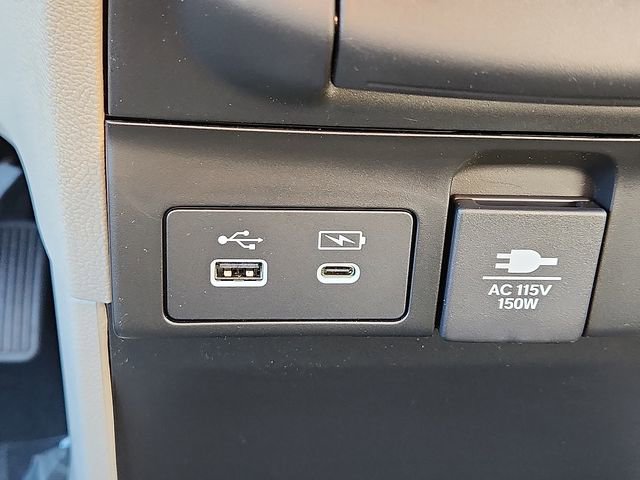 New 2026 Honda Odyssey Touring image 21