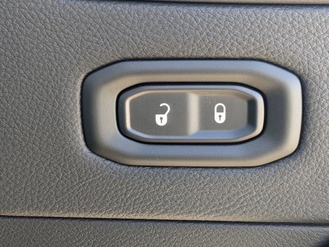 New 2026 Jeep Wrangler Sahara image 31