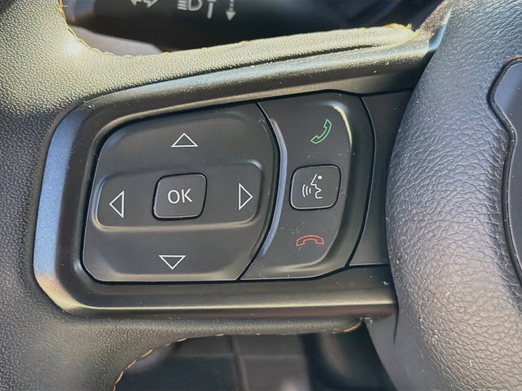 Used 2024 Jeep Wrangler Unlimited Sport AWD/4WD image 15