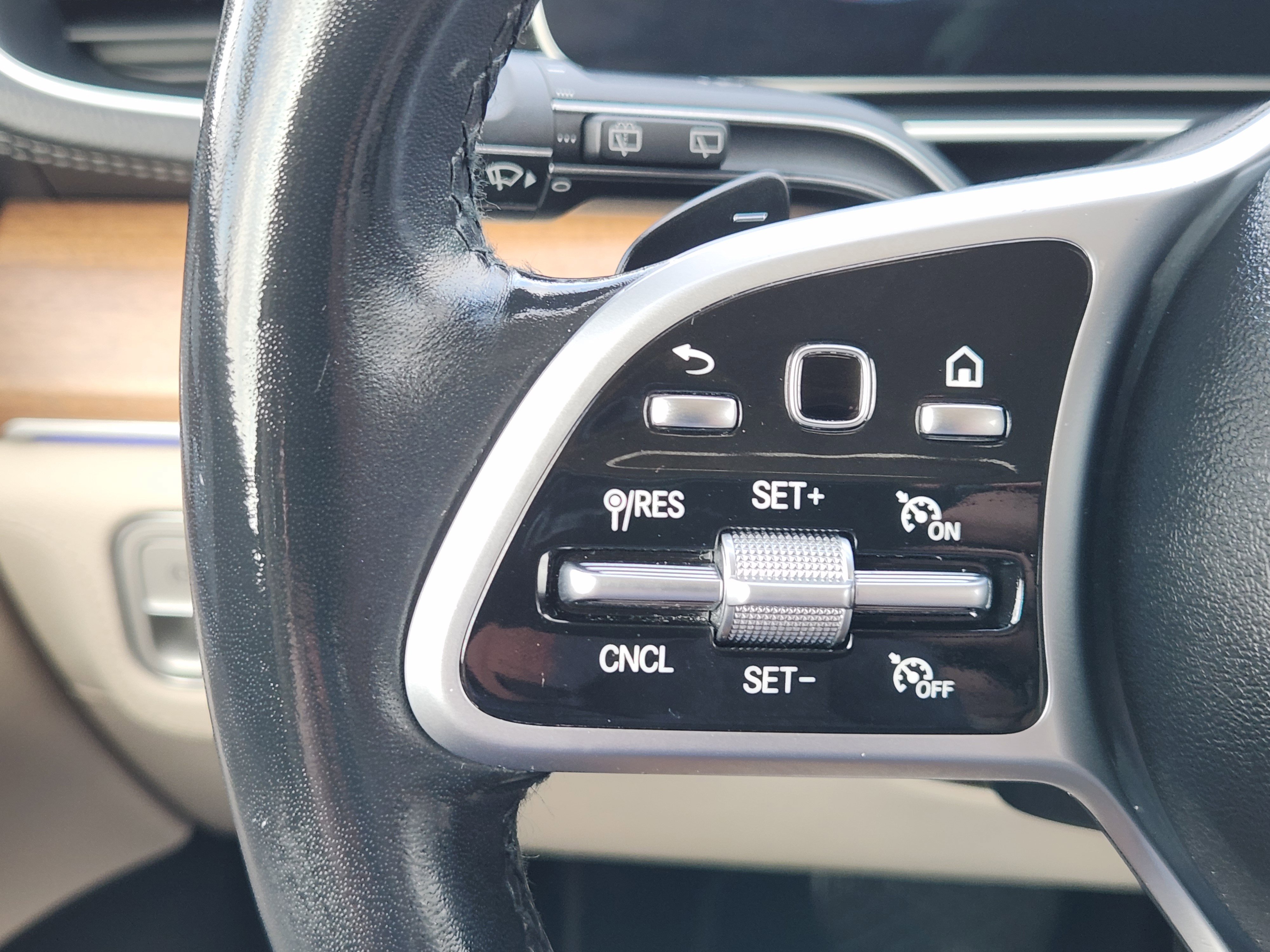 Used 2022 Mercedes-Benz GLE 350 image 28