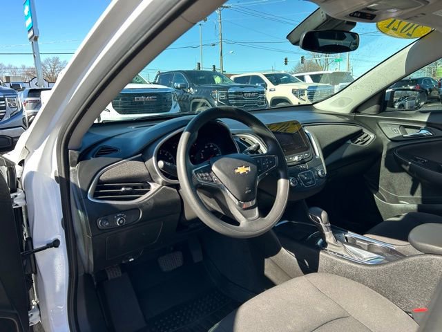 Used 2021 Chevrolet Malibu LS w/ Driver Confidence Package II image 26