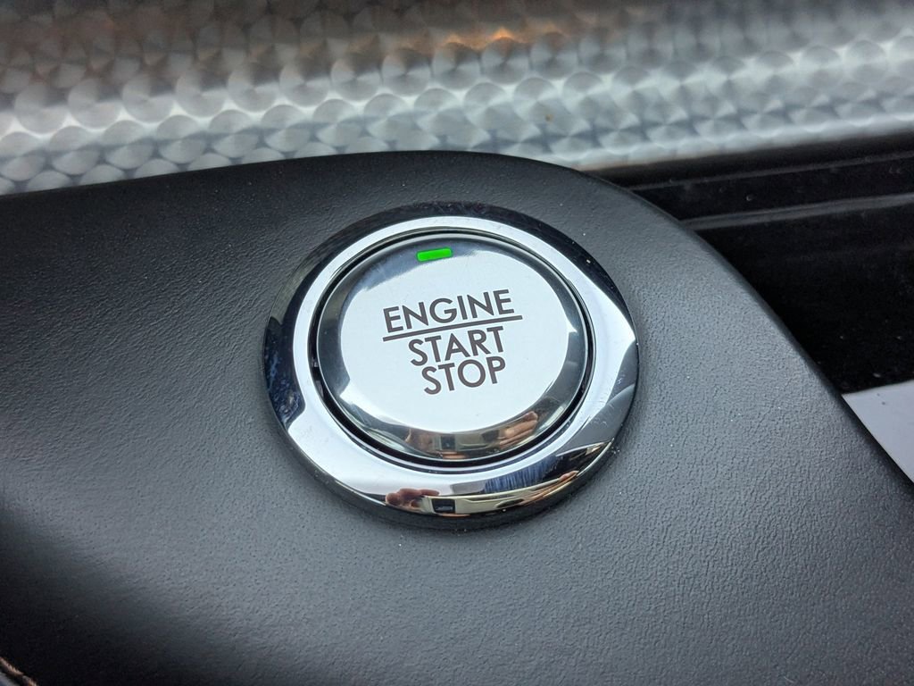 Used 2022 Lincoln Aviator Black Label Grand Touring w/ Class IV Trailer Tow Package image 35