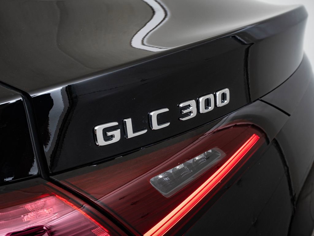 Certified 2025 Mercedes-Benz GLC 300 4MATIC image 20