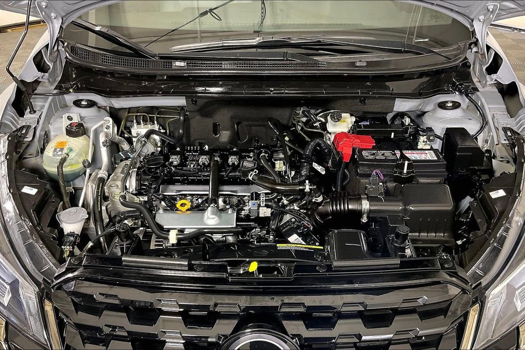 Certified 2024 Nissan Kicks SR w/ SR Premium Package FWD image 13