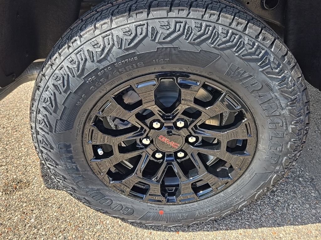 New 2026 GMC Canyon Elevation w/ Convenience Package image 45