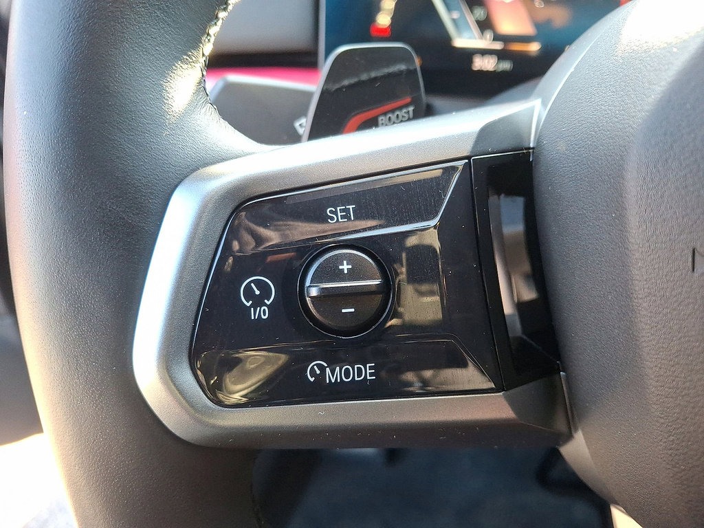 Used 2025 BMW i5 xDrive40 w/ M Sport Package image 17