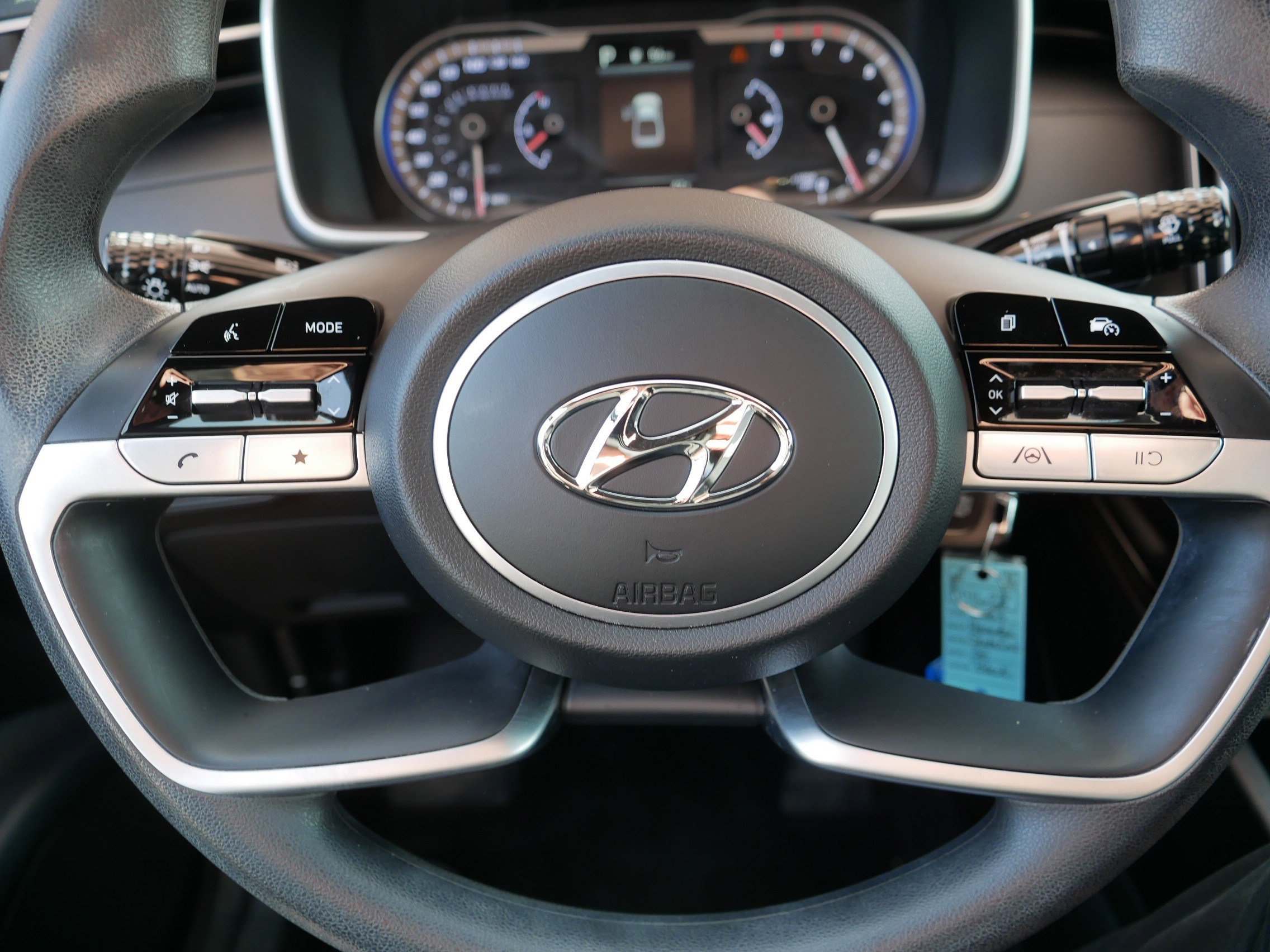 Used 2023 Hyundai Santa Cruz SE AWD/4WD image 25