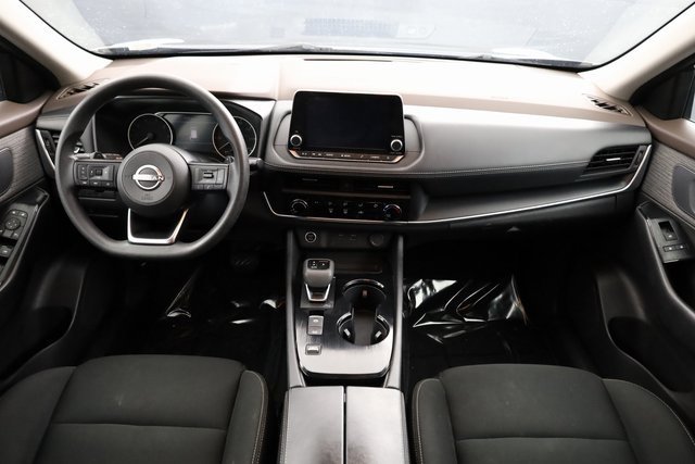 Used 2023 Nissan Rogue S image 14