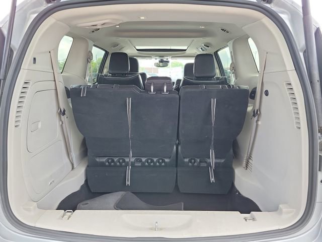 Used 2023 Chrysler Pacifica Limited image 8