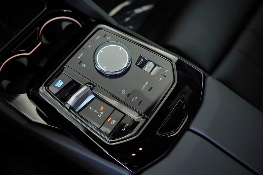 Used 2026 BMW i5 eDrive40 image 18