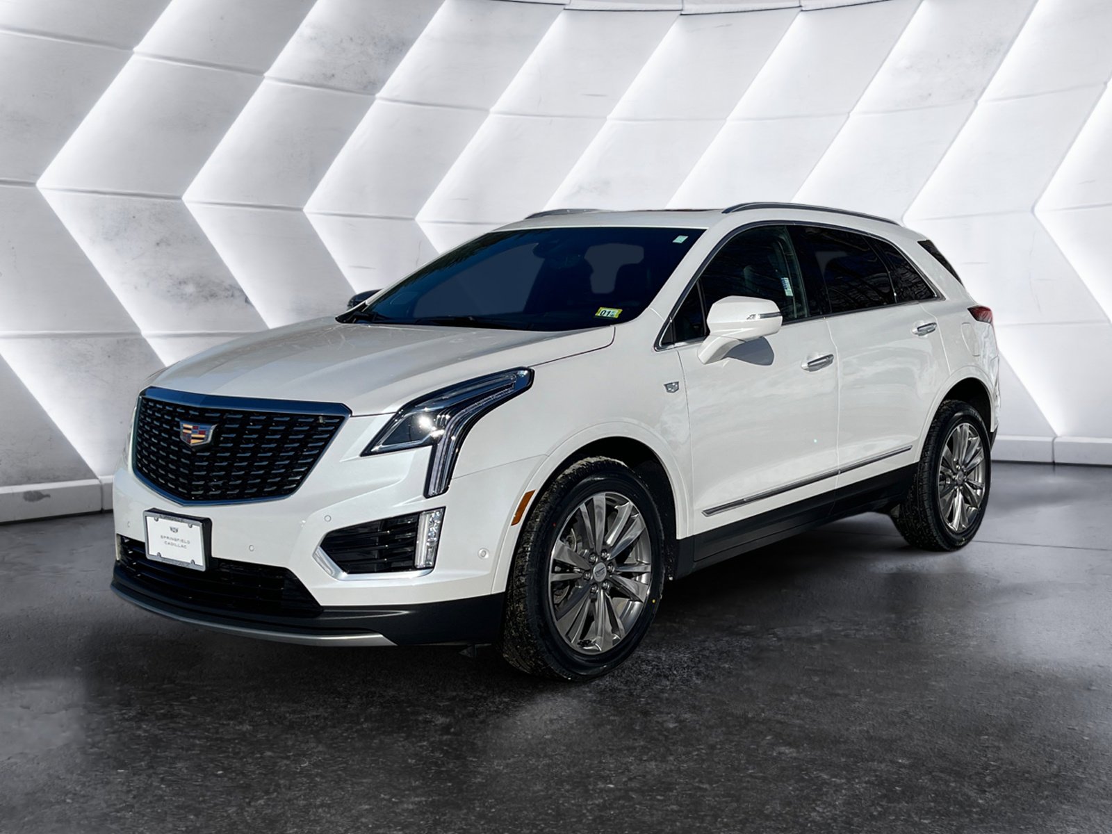 Used 2021 Cadillac XT5 Premium Luxury image 2