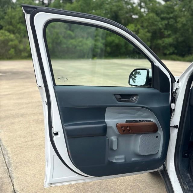 Used 2022 Ford Maverick Lariat w/ Lariat Luxury Package FWD image 19