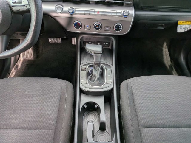 Used 2024 Hyundai Kona SE FWD image 19