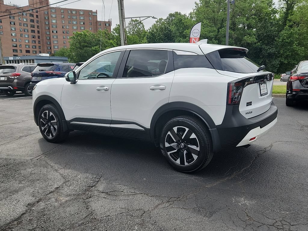 Certified 2025 Nissan Kicks SV AWD/4WD image 5