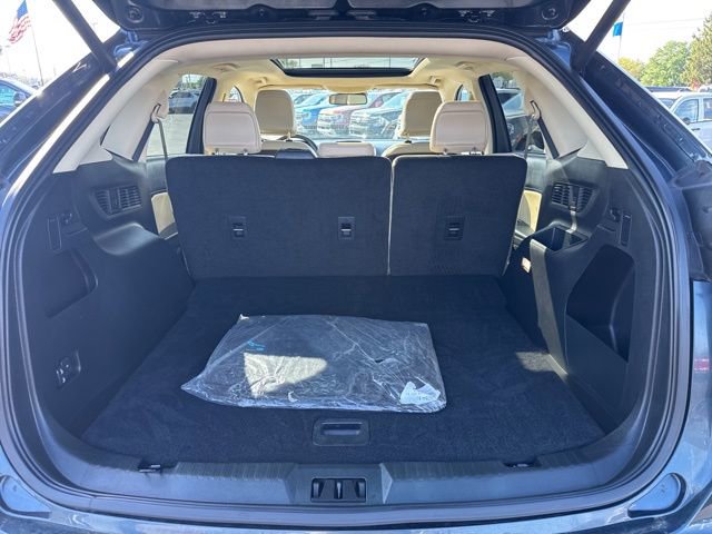 Certified 2024 Ford Edge SEL w/ Convenience Package AWD/4WD image 10