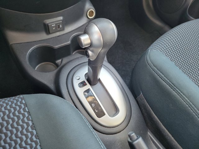 Used 2019 Nissan Versa Note SV image 32