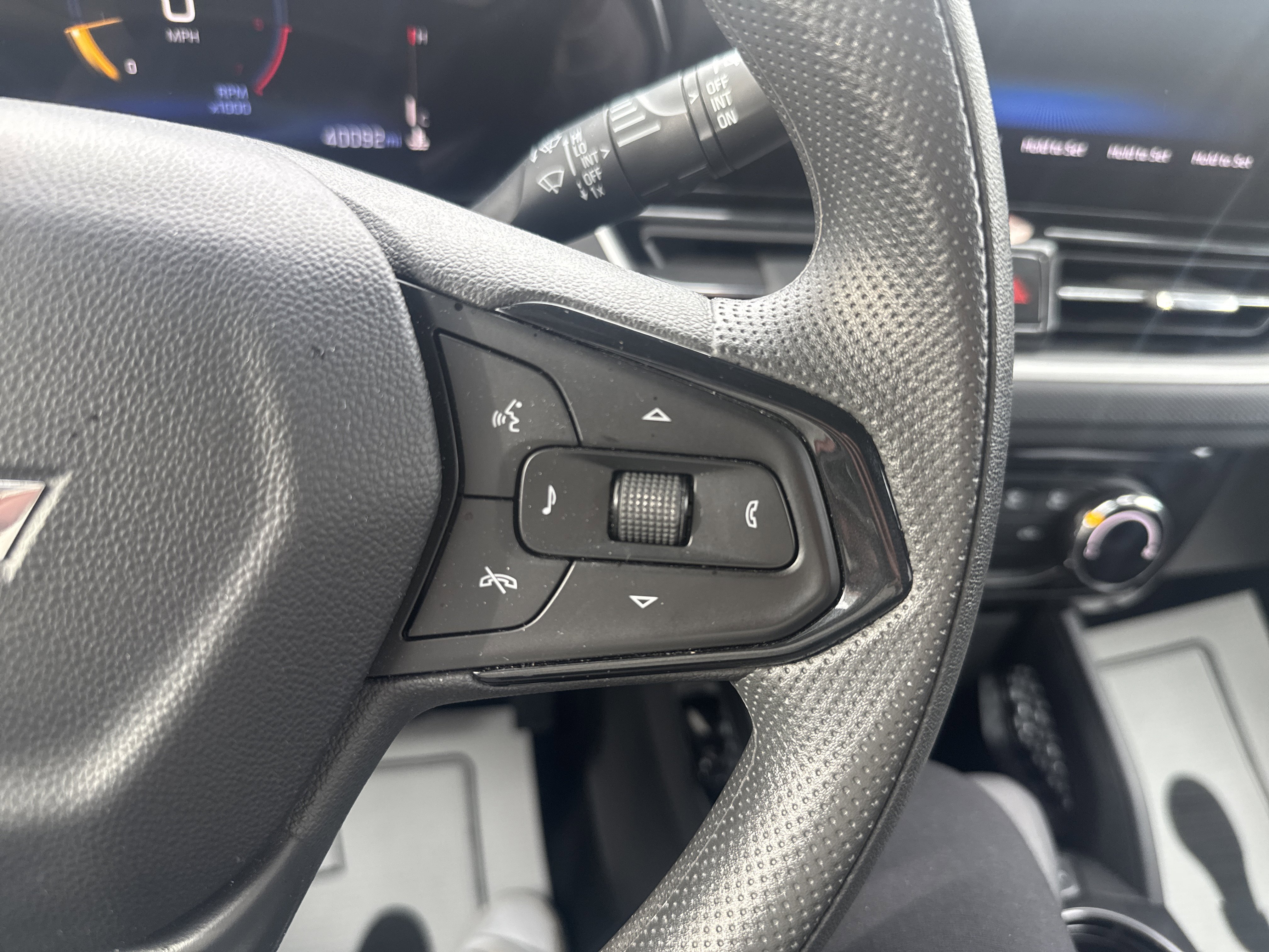 Used 2025 Chevrolet TrailBlazer LT image 19
