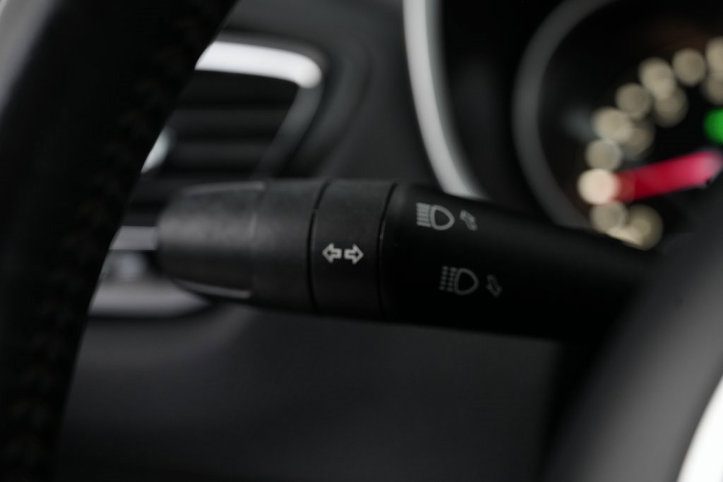 Used 2018 Jeep Compass Limited w/ Navigation Group image 44