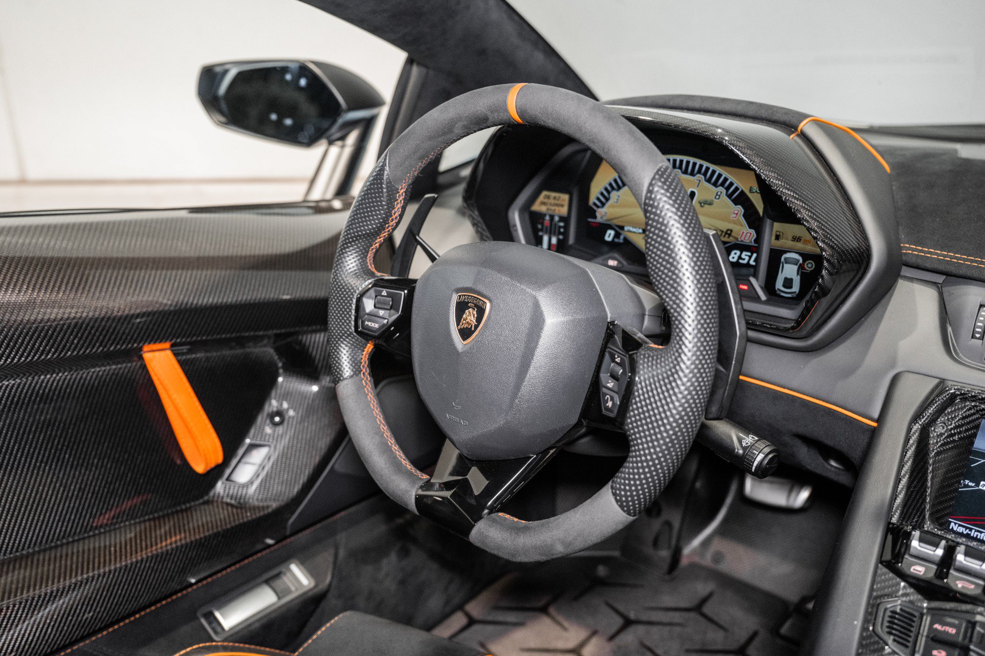 Used 2017 Lamborghini Aventador LP 750-4 AWD/4WD image 33