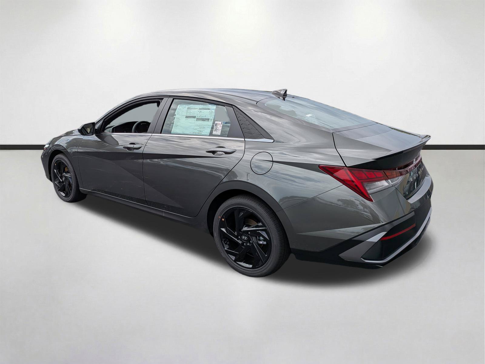 New 2026 Hyundai Elantra SEL Sport FWD image 6