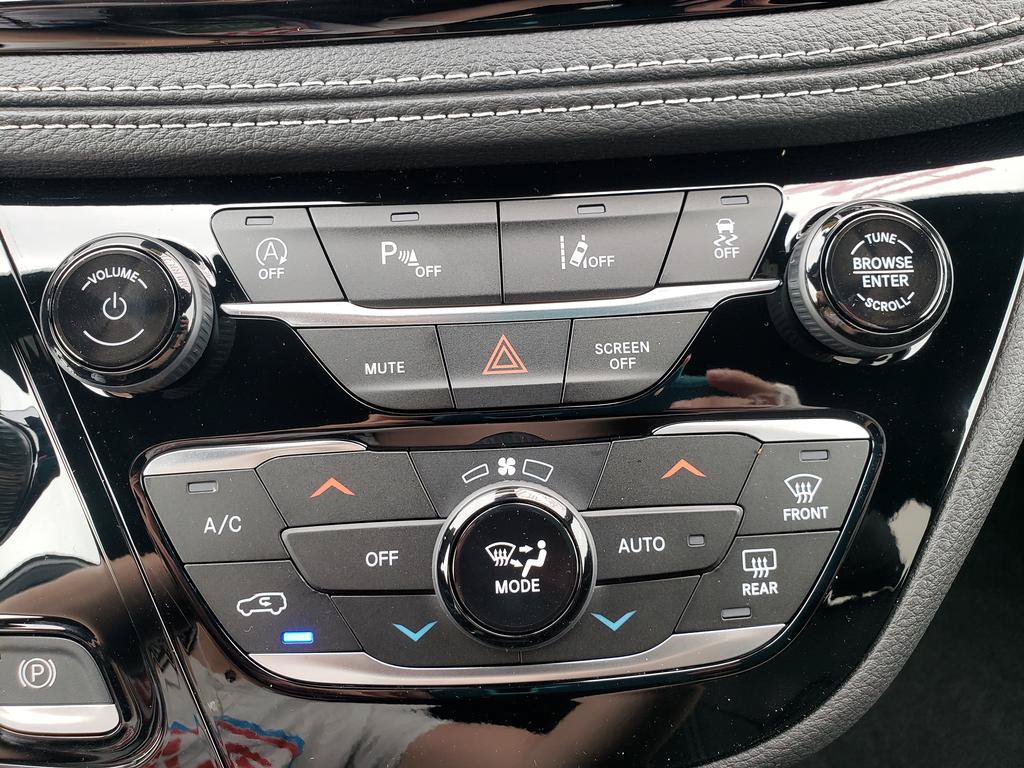 New 2026 Chrysler Pacifica Select AWD/4WD image 21