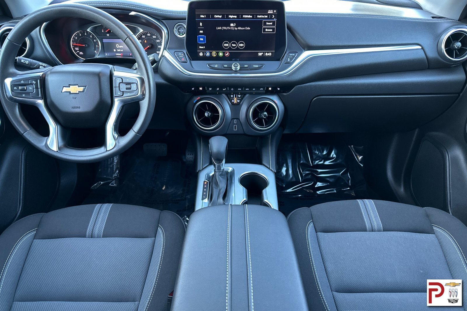 Used 2025 Chevrolet Blazer LT AWD/4WD image 15