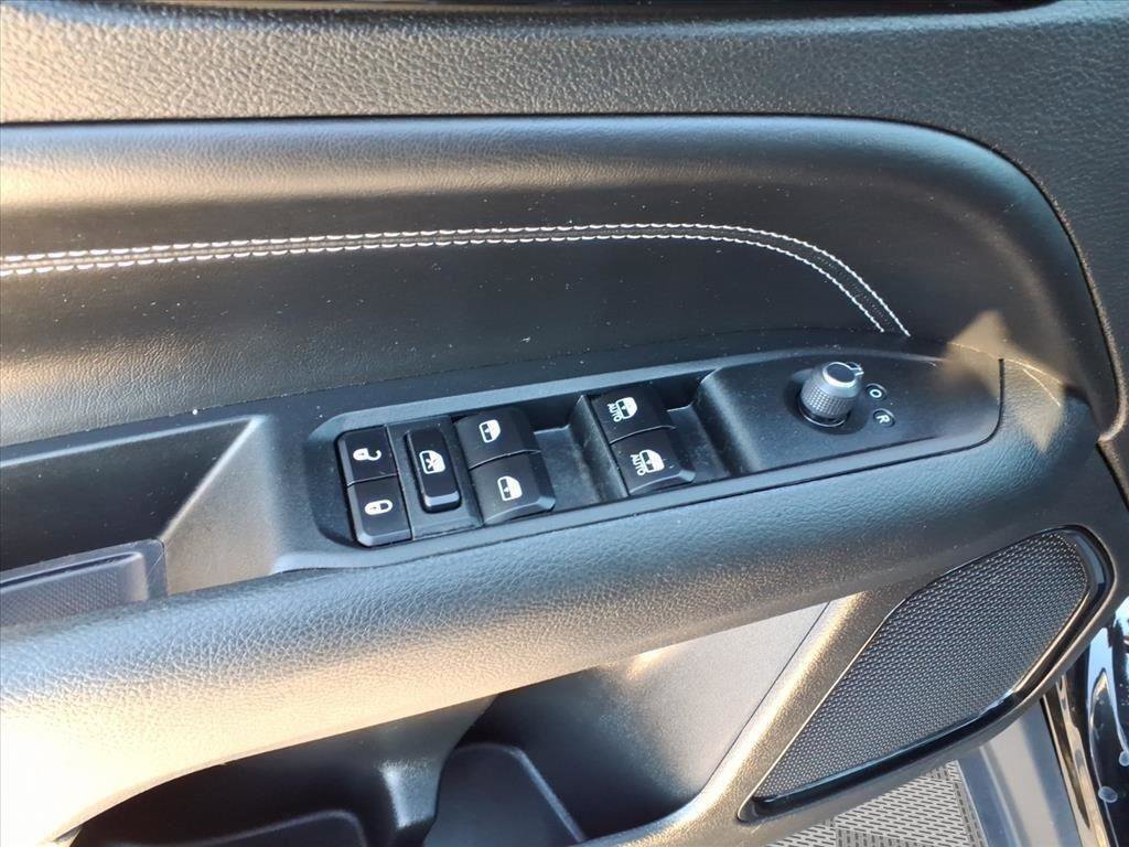 Used 2022 Jeep Compass Altitude w/ Convenience Group image 14