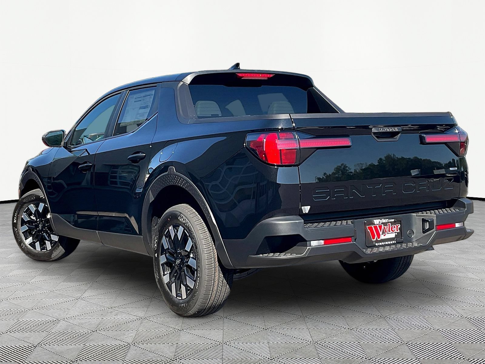 New 2027 Hyundai Santa Cruz SE AWD/4WD image 4