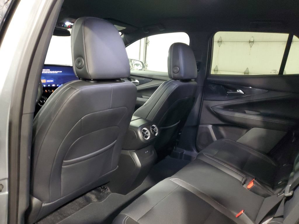 Used 2024 Chevrolet Blazer EV LT AWD/4WD image 10