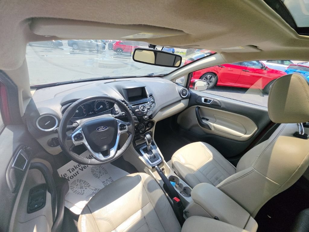 Used 2016 Ford Fiesta Titanium FWD image 28