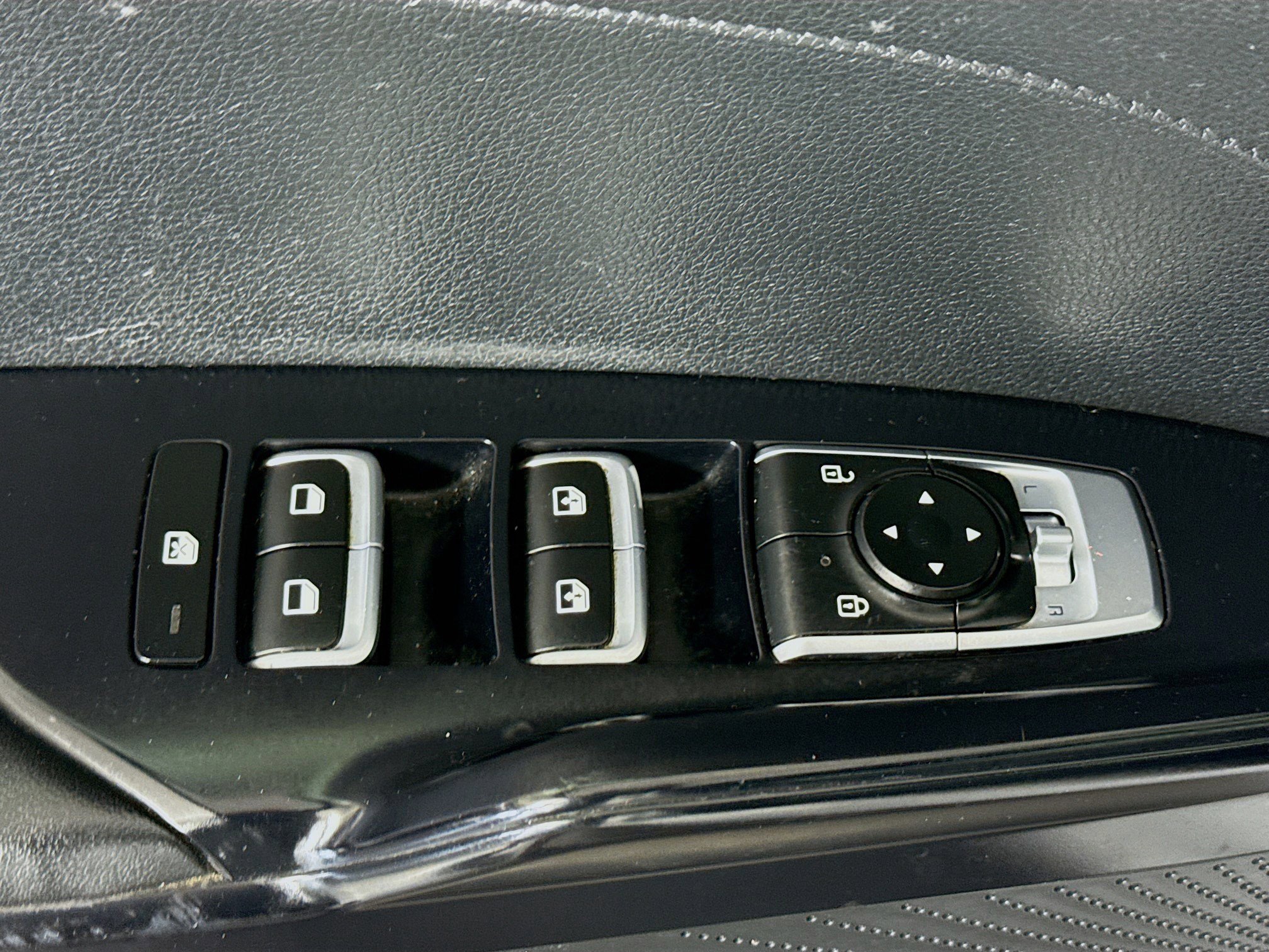 Used 2023 Kia K5 GT-Line image 24