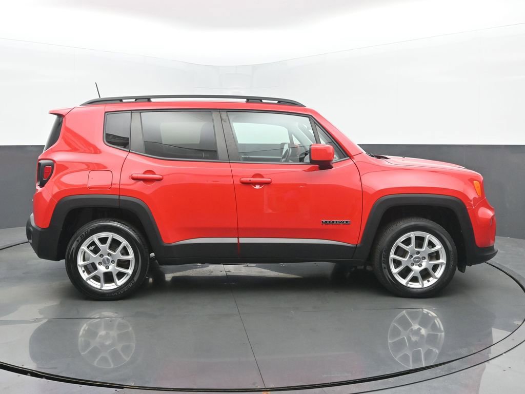 Used 2020 Jeep Renegade Latitude w/ Cold Weather Group AWD/4WD image 6
