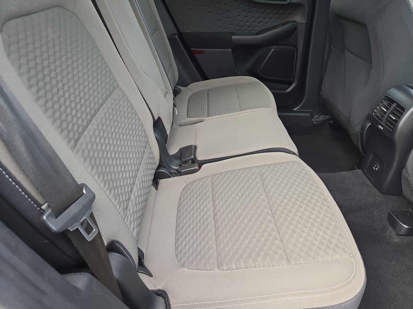Used 2020 Ford Escape SE FWD image 18