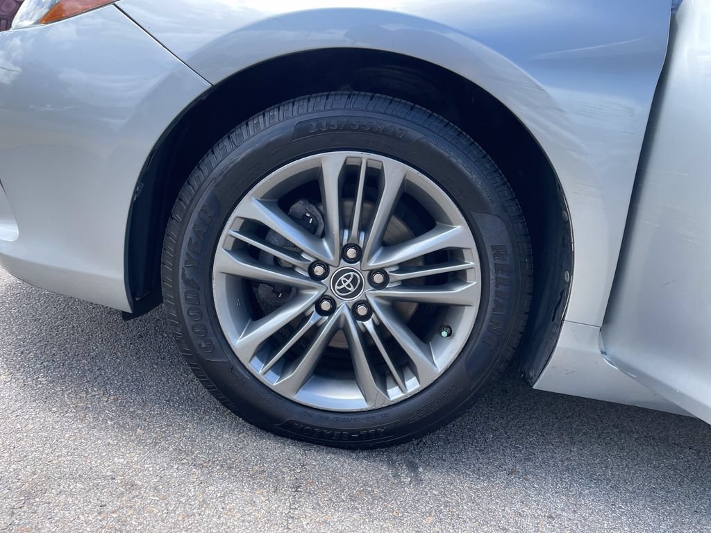 Used 2016 Toyota Camry SE FWD image 9