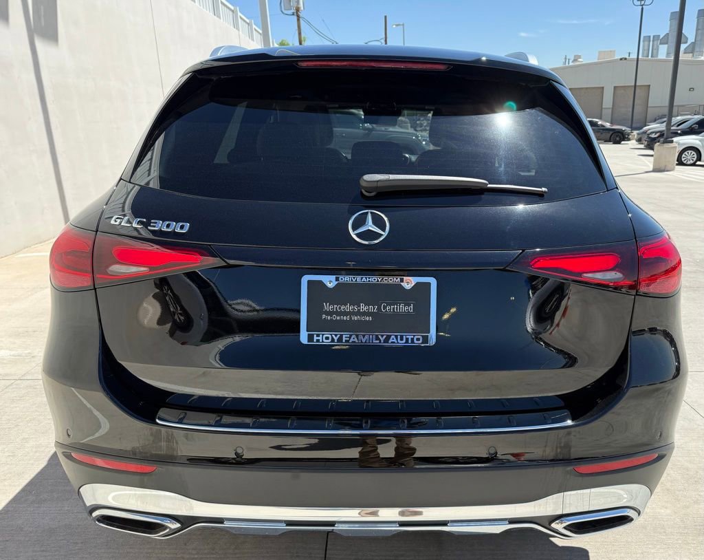 Used 2025 Mercedes-Benz GLC 300 image 5