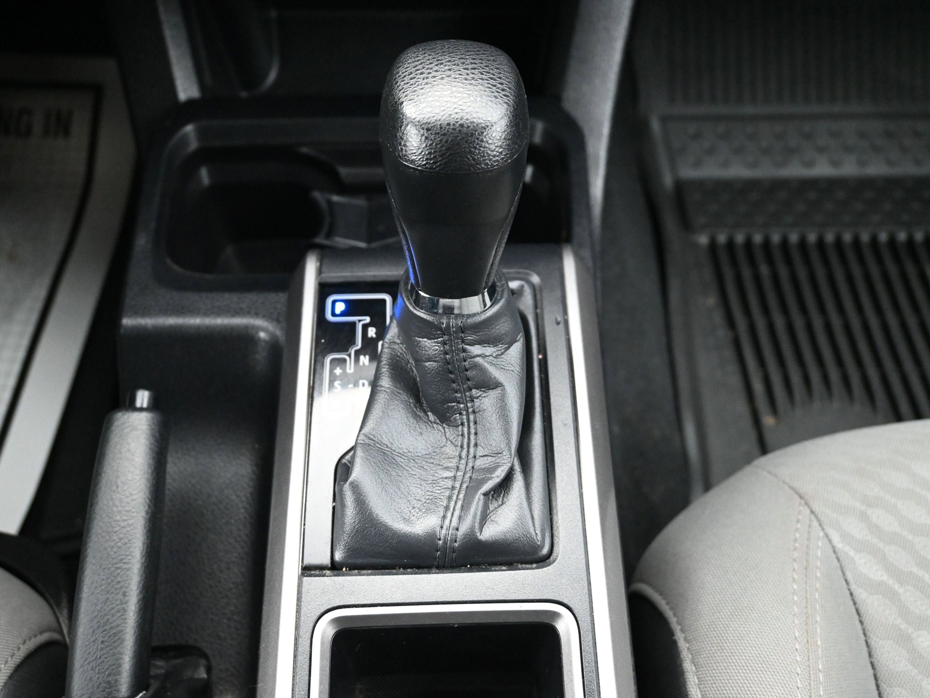 Used 2023 Toyota Tacoma SR5 w/ Technology Package image 18