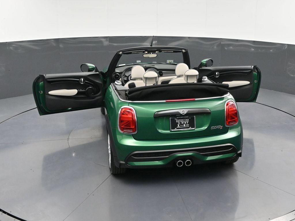 Used 2024 MINI Cooper S w/ Signature Upholstery Package image 36