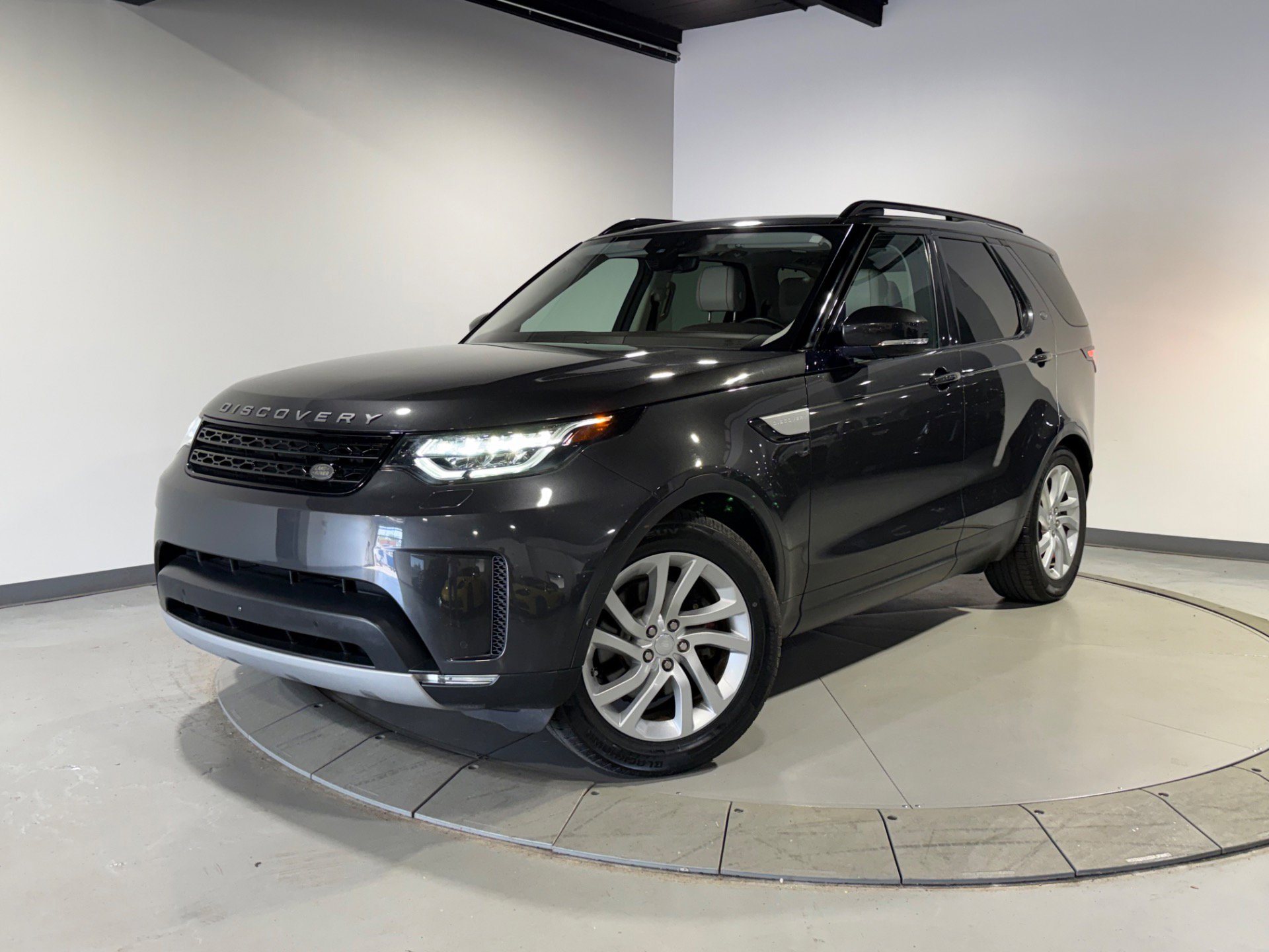 Used 2017 Land Rover Discovery HSE