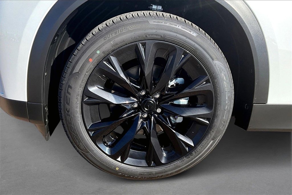 New 2026 MAZDA CX-90 Plug-In Hybrid w/Premium Sport image 12